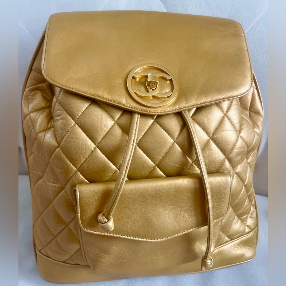 Chanel Vintage Sunset Gold Quilted leather W 24K Gold Plated Backpack with Pouch - Picture 5 of 8